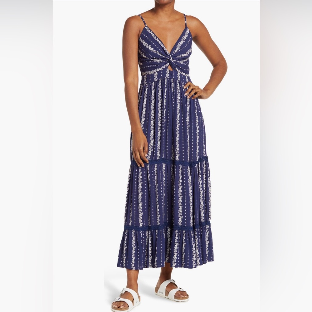 Angie Sleeveless Midi Dress with Crochet Lace
